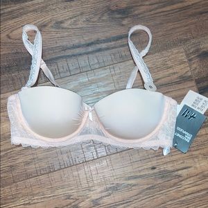 Brand New with tags bra 32B